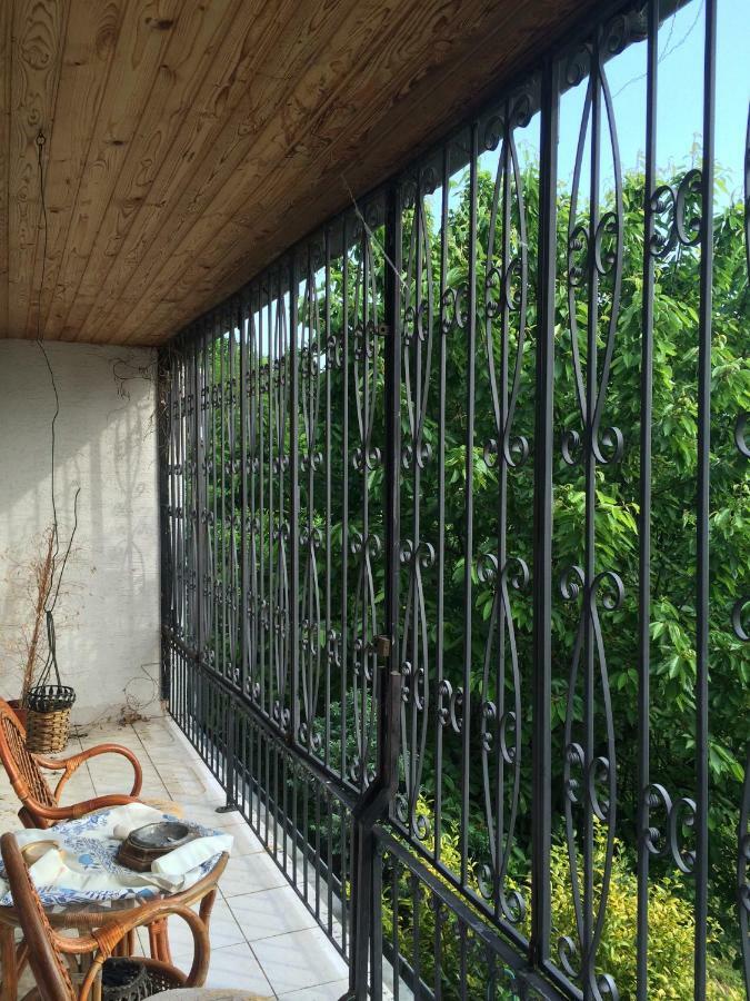 Holiday House Cervena Veza Πιεστάνυ Εξωτερικό φωτογραφία